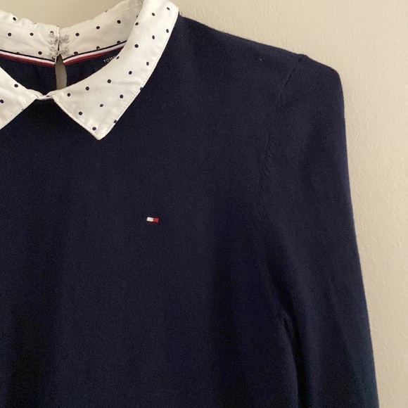 Tommy Hilfiger navy blue shirt tail sweater - Picture 2 of 7